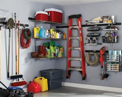 Rubbermaid Fasttrack Garage Storage